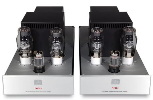 Zwei Audio Note (UK) Monoblöcke "Neiro" Parallel Single Ended Triode mit je 2A3 Trioden pro Aluminium Gehäuse mit schwarz/rote Beschriftung.
