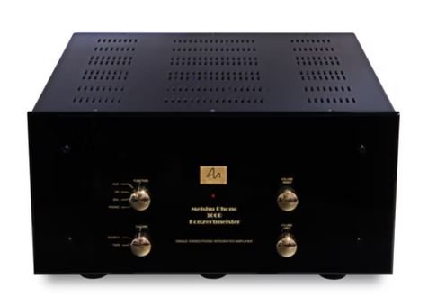 Schwarzes Audio Note (UK) Röhren-Vollverstärker "Meishu Konzertmeister" mit goldenes Logo, vier Drehreglern und Lüftungsschlitzen oben.