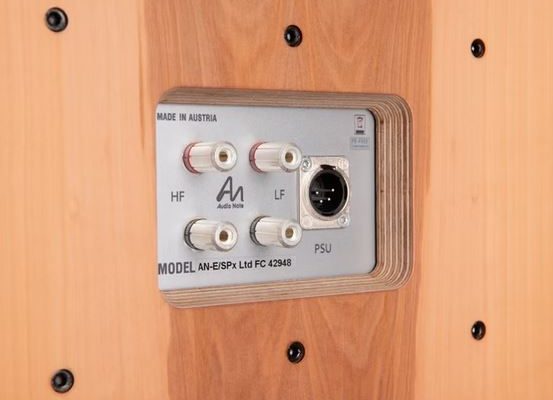 Audio Note (UK) AN-E Ltd. Anschlussplatte AN-E Ltd. Anschlussplatte für externes Netzteil/Frequenzweiche.