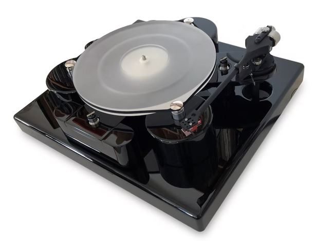 Ein eleganter Plattenspieler mit transparentem Plattenteller auf schwarzem Gehäuse.