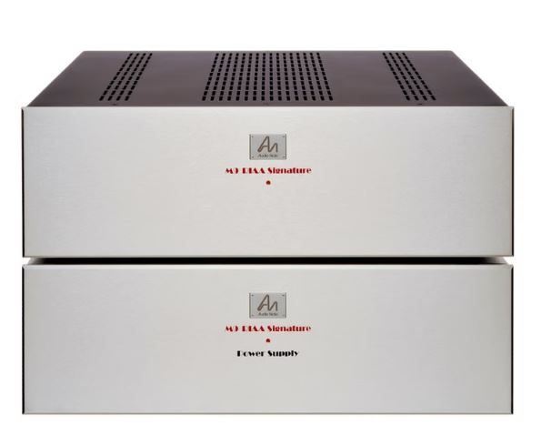 Audio Note (UK) M9 RIAA Audio Note (UK) RIAA-Vorverstärker M9, Alu Front, schwarz/rote Beschriftung und Lüftungsschlitze im Deckel.